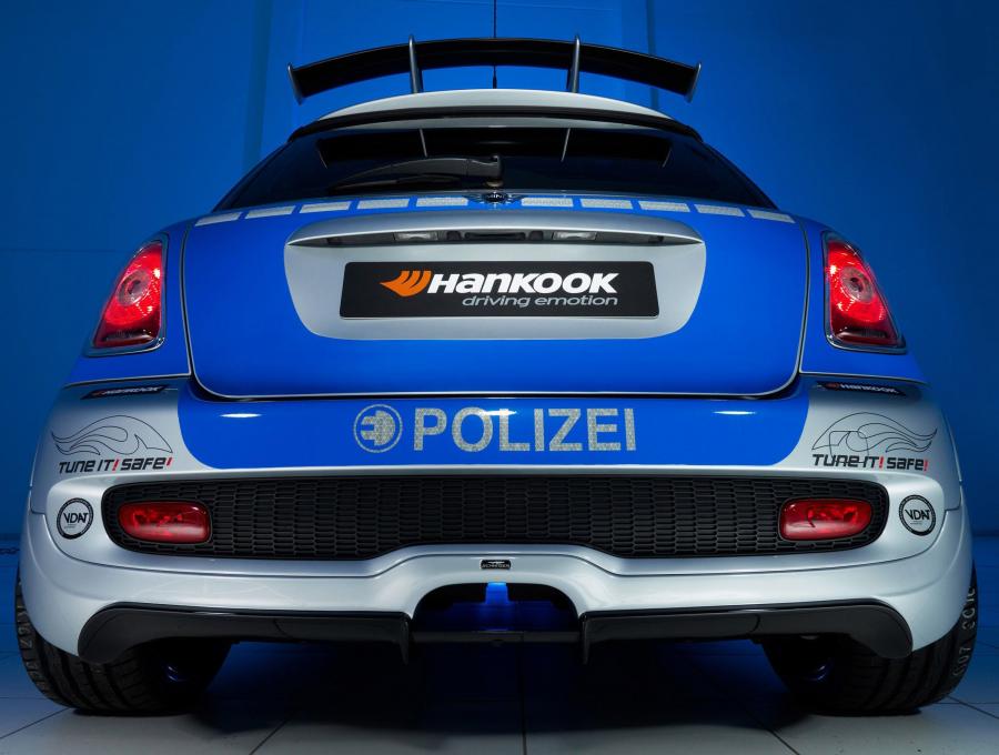  Mini E Police Car by AC Schnitzer 2010 года  (фото 2 из 10)